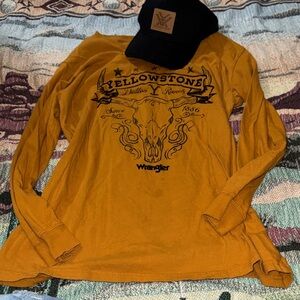 Wrangler Yellowstone Graphic Tee with hat